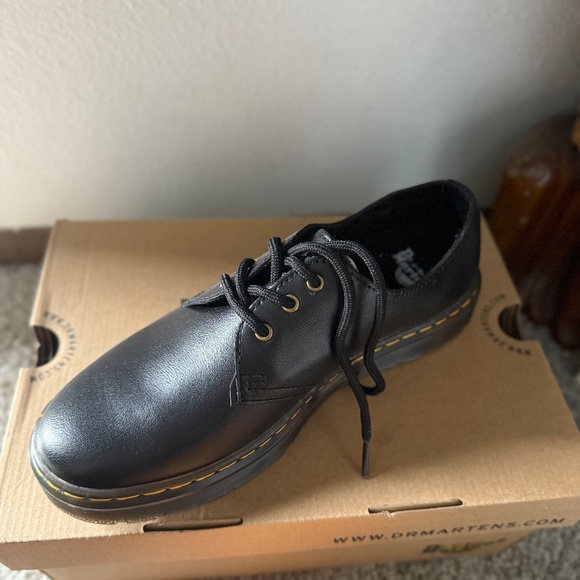 Dr. Martens Zavala Lo - Picture 4 of 5